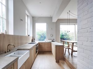 Kitchen Diner- click for photo gallery